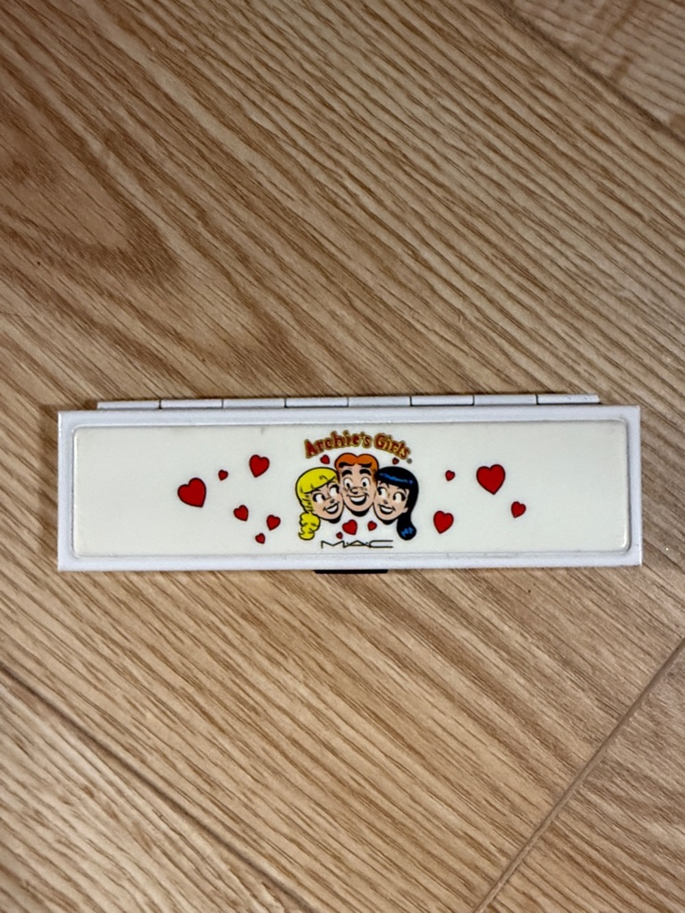 MAC Spoiled Rich Archie’s Girls Eyeshadow Palette
